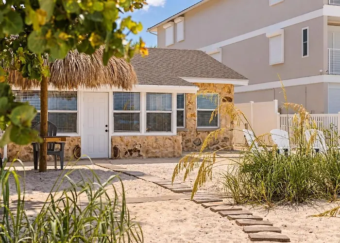 Rare Gulf-front Indian Rocks With Tiki Bar Holiday home *
