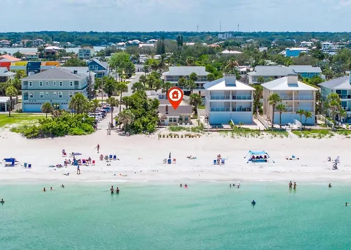Rare Gulf-front Indian Rocks With Tiki Bar Holiday home *