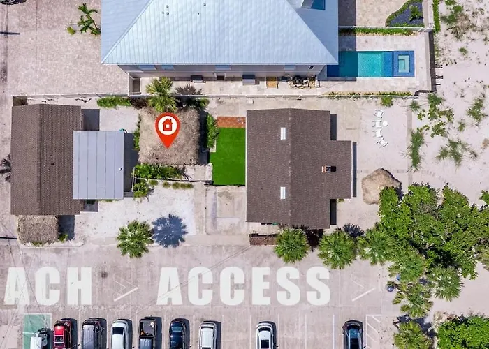 Rare Gulf-front Indian Rocks With Tiki Bar Clearwater Beach